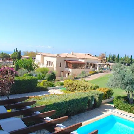 “picture This…..sunbathing At Your Luxury Private Villa” Kypros Villa Kouklia
