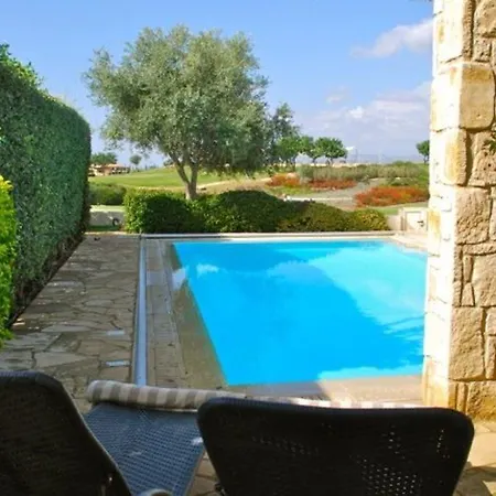 “picture This…..sunbathing At Your Luxury Private Villa” Kypros Villa Kouklia